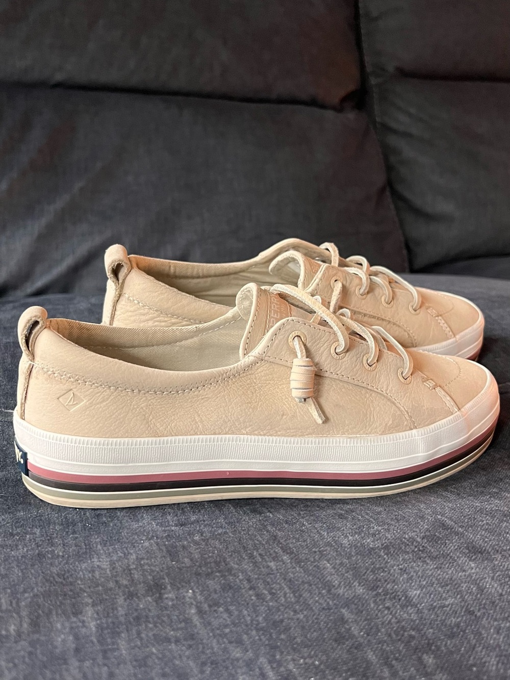 Sperry Leather Sneakers in Light Beige with Striped Sole, Size 7